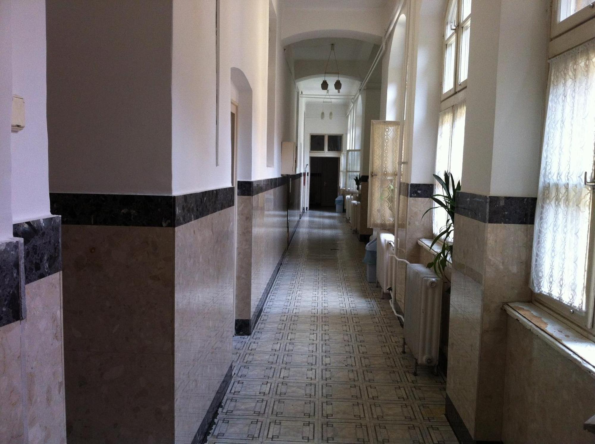Season Hostel 2 Budapest Eksteriør billede