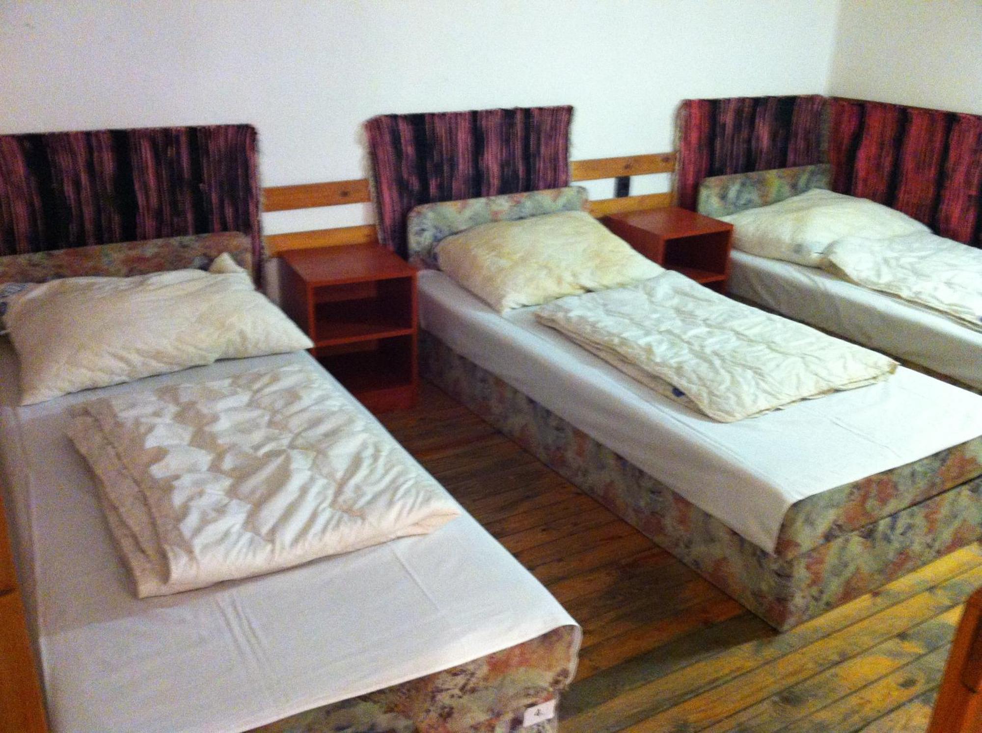 Season Hostel 2 Budapest Eksteriør billede